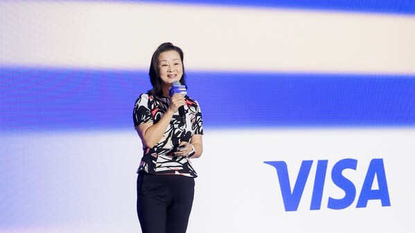 Visa全球高级副总裁、 大中华区总裁张文翊