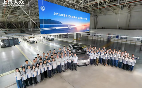 上汽大众ID. ERA 9X量产下线：行业首发木纹魔术屏 比国产新势力还科幻