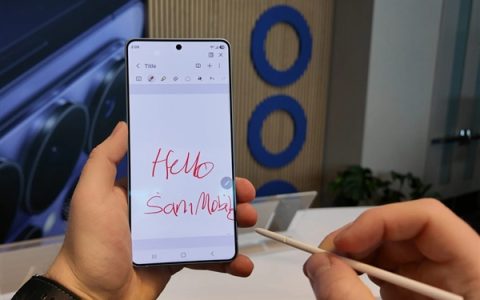 万元机皇越用越难受！三星Galaxy S26 Ultra让用户头晕恶心：直接劝退