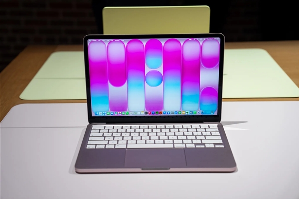 MacBook学生本惹争议