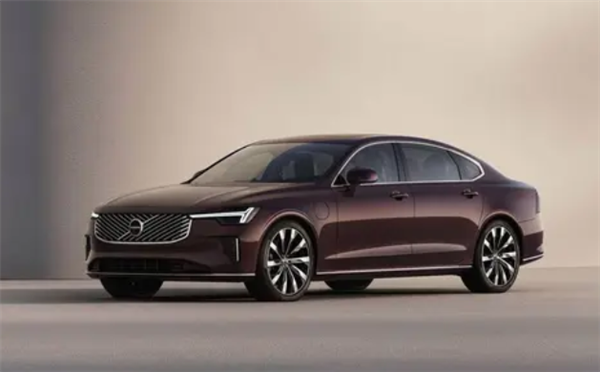 沃尔沃全球高级副总裁:汽车安全气囊不是越多越好