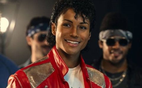 IGN仅3分！《迈克尔·杰克逊：巨星之路》传记片烂爆了 简直是侮辱MJ