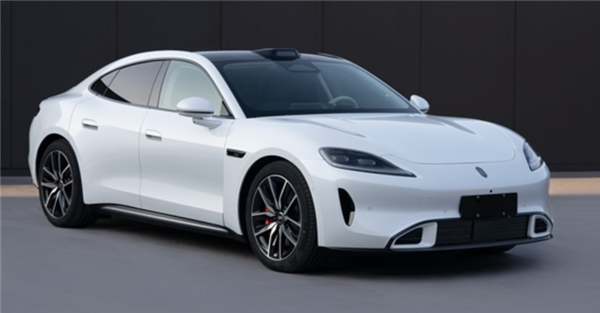 余承东官宣！肖战成尚界品牌代言人 热度挡不住