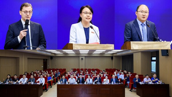 TÜV莱茵人员与业务保障服务亚太区副总裁、全球职业教育总监Carlo Humberg（左上），福建船政交通职业学院党委副书记、校长陈群（上中），TÜV莱茵大中华区太阳能与商业产品服务总经理董斌（右上）分别发表主题讲话