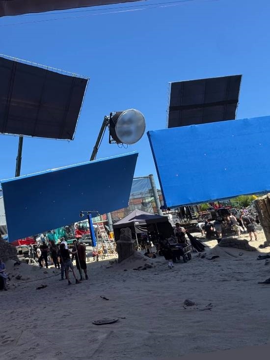 《塞尔达传说》真人电影片场照曝光！全新林克图太帅了