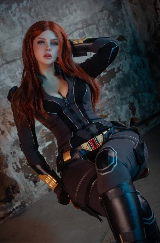 《生化危机9:安魂曲》女主格蕾丝的Cosplay作品欣赏