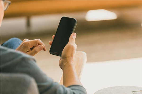 手机终于能清净了！5月1日起未经同意任何商家不得发送商业短信