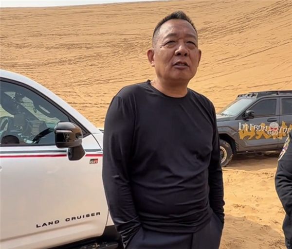 于东来力挺魏建军 直播中再订购100台长城坦克700送给员工