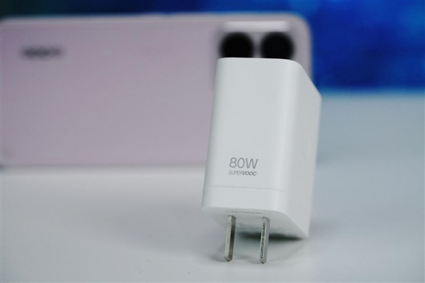 首款天玑9500s风冷手机！OPPO K15 Pro图赏