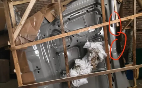 保价2000元机盖运输中损坏 德邦只肯赔1300元 车主申请换新也被拒