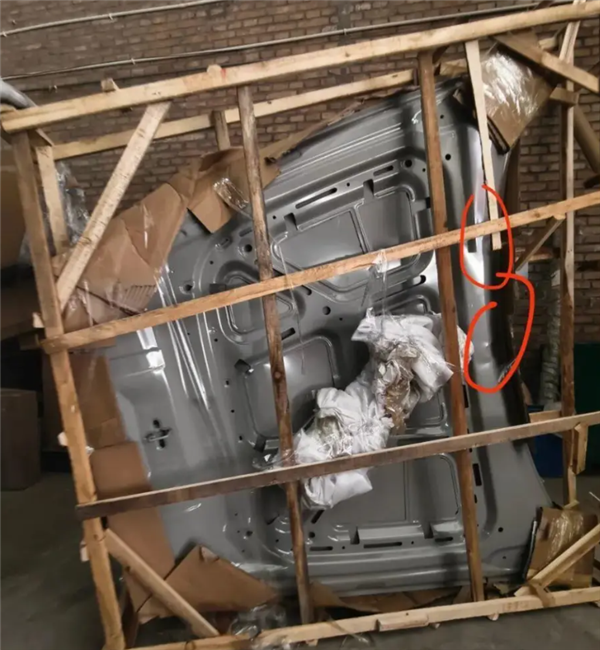 保价2000元机盖运输中损坏 德邦只肯赔1300元 车主申请换新也被拒