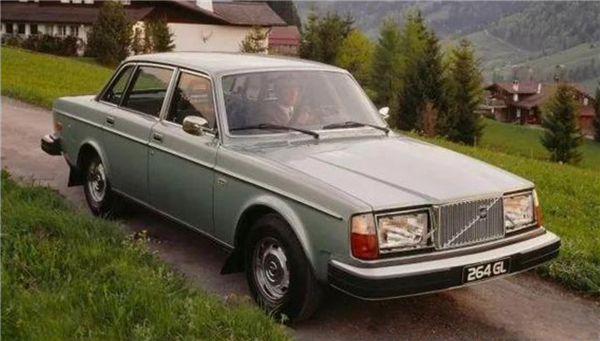 沃尔沃汽车迎来99岁生日：官方海报亮了！