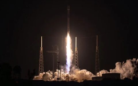 SpaceX为美国太空军发射最后一颗GPS-III卫星：全新激光通信