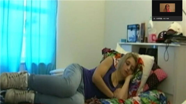 女子患上罕见病！连睡64天毫无记忆 吃饭如厕全靠梦游