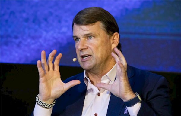 要赢还得抄中国作业！福特CEO透露试驾小米的原因：特斯拉已过时