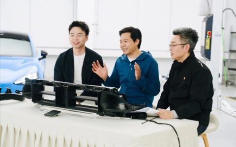 三个半小时把新SU7拆成零部件！雷军直播内容全汇总