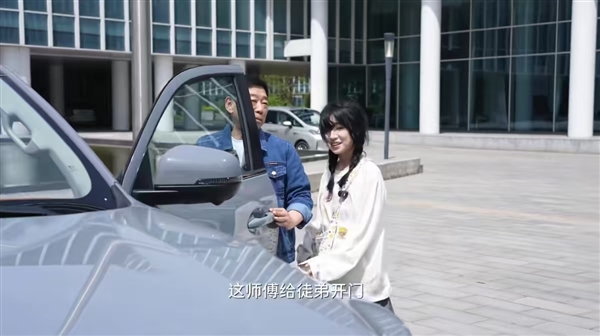 曾因一句“长城炮”一炮而红！大力仑拿到驾照后拜师魏建军