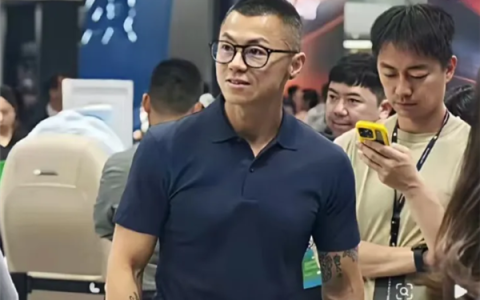 曾经的汽车圈顶流博主 陈震参加北京车展被偶遇