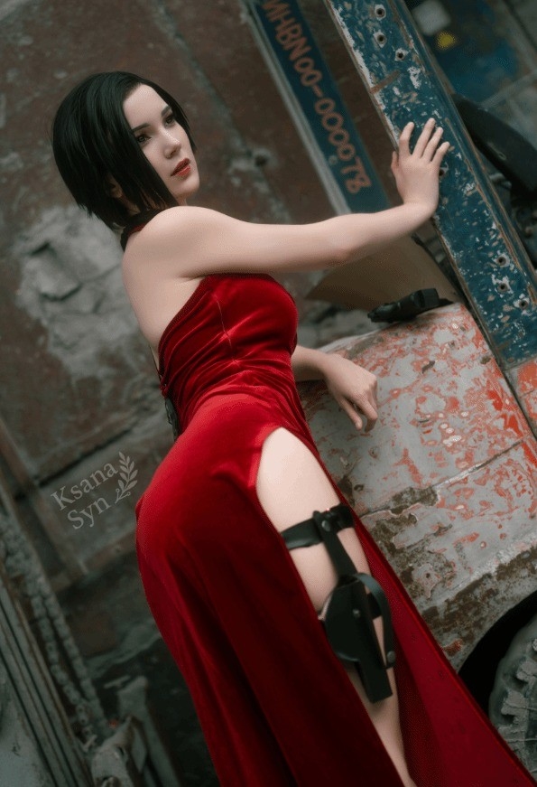 国外美女Cos《生化危机》艾达王图赏 这身材绝了