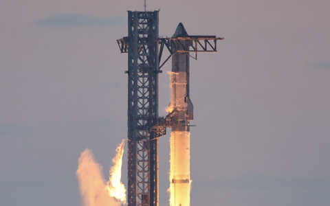 估值或超1.75万亿美元 SpaceX据报已秘密提交IPO文件