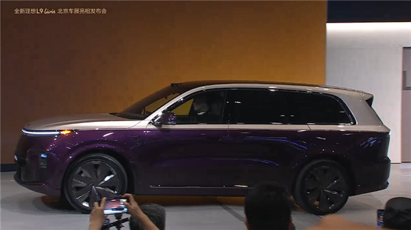 预售55.98万元 全新理想L9 Livis车展首发：李想亲测车门防夹