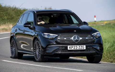 男子花35万新买奔驰辅助驾驶失灵：换完模块换车机 依旧没修好