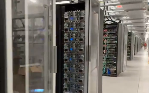 发布四年仍一卡难求：英伟达H100租赁费近半年飙升近40%