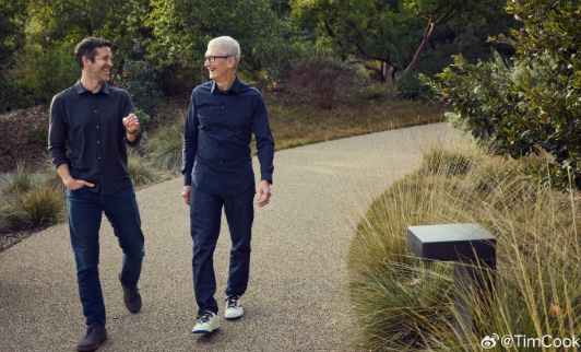 库克回应卸任苹果CEO：这不是告别 而是向John说一声你好