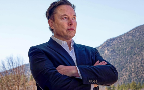 马斯克：未来AI芯片将严重不足 不自己造芯片就会遇到瓶颈