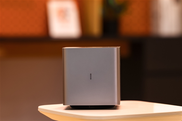 摩尔线程首款家庭场景消费级产品！AICUBE正式发布：集AI PC、AI NAS、智能体于一体