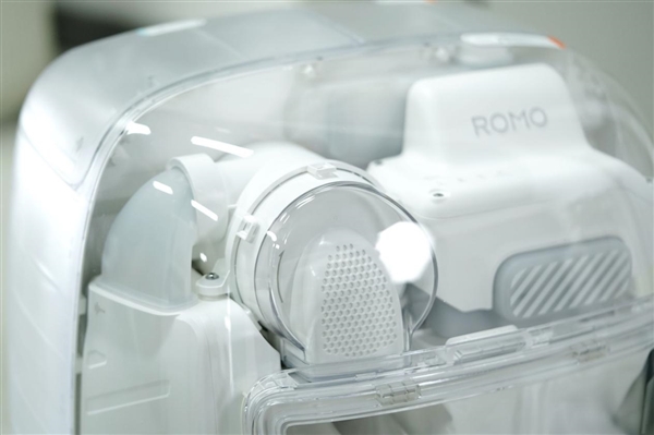无人机避障下放 成精了!大疆DJI ROMO P2扫拖机器人图赏