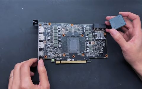 散热器1.1kg压坏GPU焊点！技师手动重植锡球救活RX 9070 XT