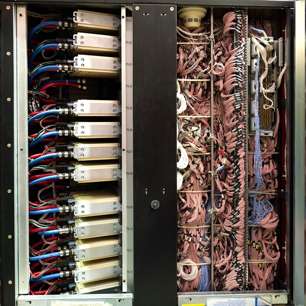 三十年前欧洲最强超算！全球首台Cray T3D拍卖：当年1个亿、现在几十万