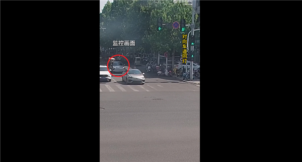 河南一女司机绿灯故意不走 被罚200扣6分：官方明确20秒未起步与闯红灯同罚