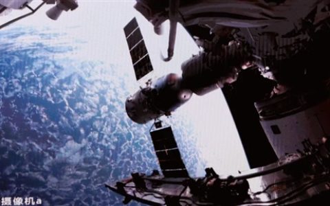 神舟二十三号发射成功 航天员乘组顺利进驻天宫：第8次太空会师