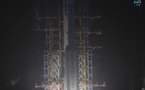 我国成功发射通信技术试验卫星二十四号：将开展多频段、高速率卫星通信技术验证