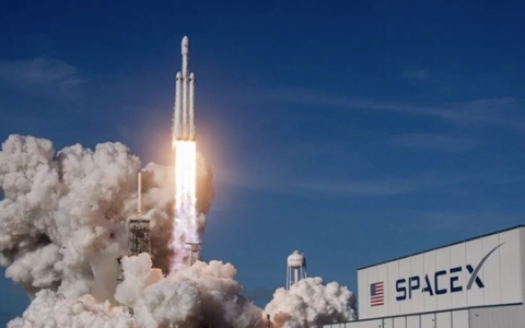 SpaceX敲定6月12日上市 贝莱德拟投至少50亿美元