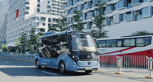 腾讯新总部企鹅岛建成30%：自动驾驶小巴接驳 机器人上岗巡逻