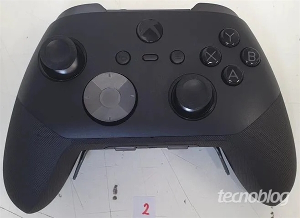 微软Xbox Elite 3无线手柄
