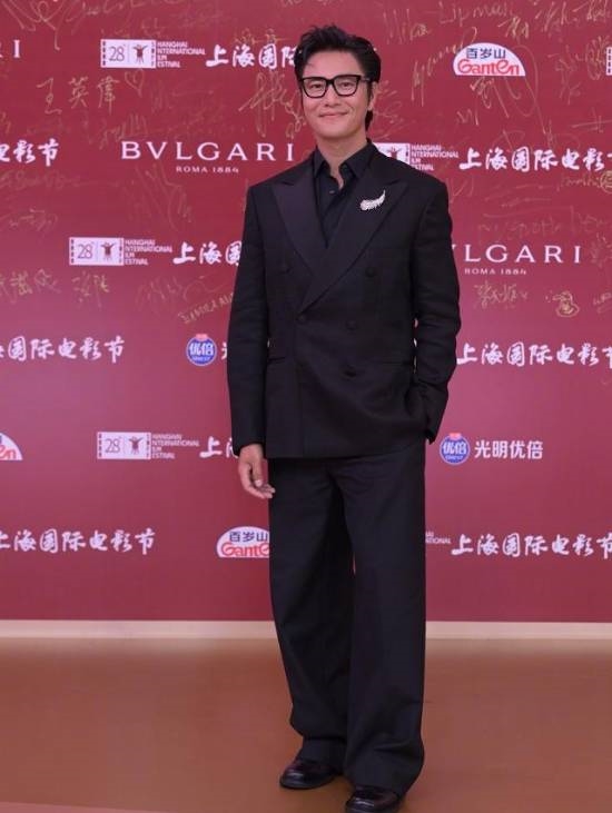 陈坤被替换了冲上热搜 被质疑是假的 本人幽默回应