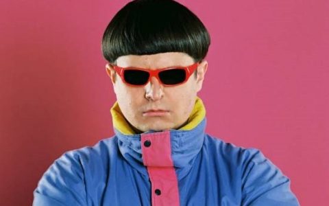 知名歌手Oliver Tree乘直升机相撞坠毁身亡：你肯定听过他的歌