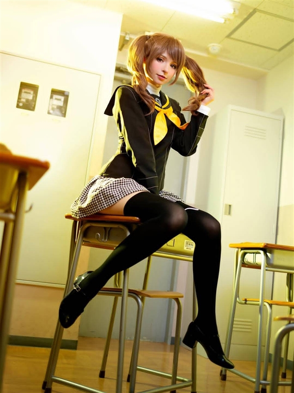 《生化4RE》阿什莉体模新Cos美图 身材太火辣了！