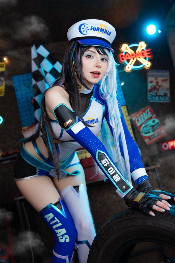 《生化4RE》阿什莉体模新Cos美图 身材太火辣了！