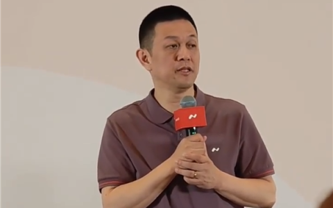 蔚来李斌：特斯拉FSD行业领先 迫不及待想尝试最新版