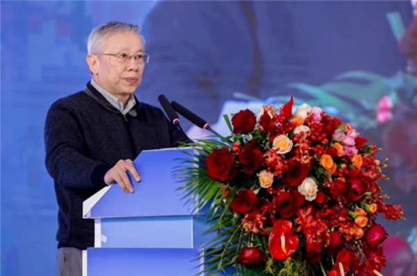 前中芯国际CEO邱慈云再出手!继12寸硅片后进军光掩模领域