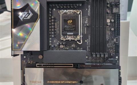 华擎太极10周年！X870E/Z890纪念版主板亮相：反光材质颜值拉满