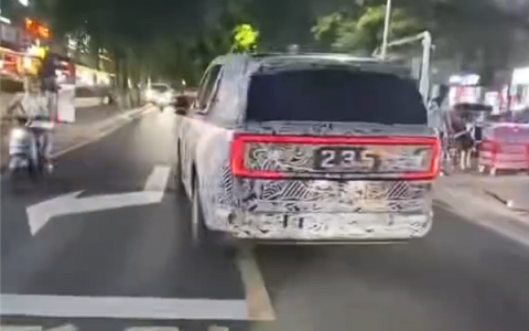 竖条转向灯 小米寻天增程SUV尾灯点亮：造型类似极氪9X