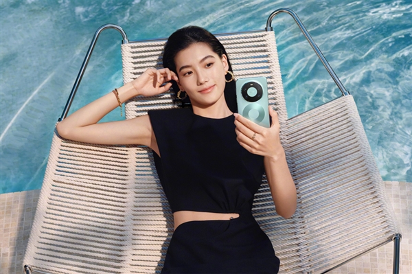 华为Mate 80系列上市半年销量逼近700万：稳坐国产高端旗舰第一名