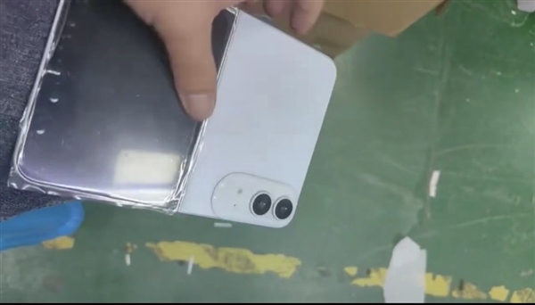 终于等到！折叠屏iPhone本月量产：价格直接刷新苹果纪录