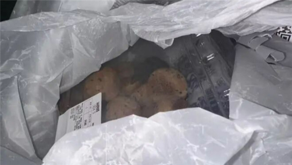 老鼠、蛆虫、农残等食品安全问题多发！山姆总部迎来官方正式约谈